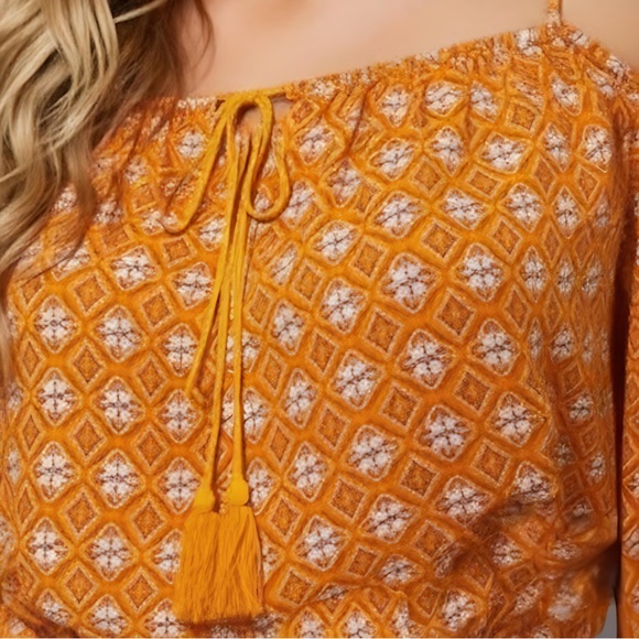 Floral Knot Front Romper - Picture 3 of 7